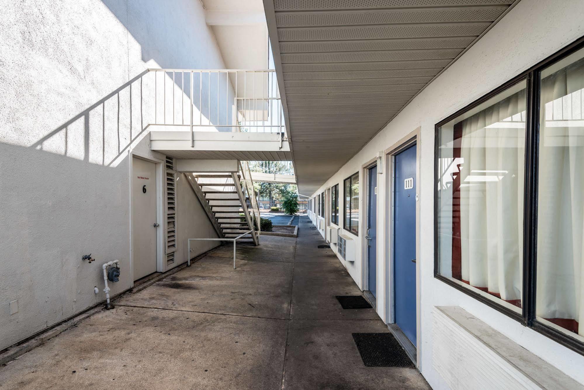 Rodeway Inn Montgomery Eksteriør billede