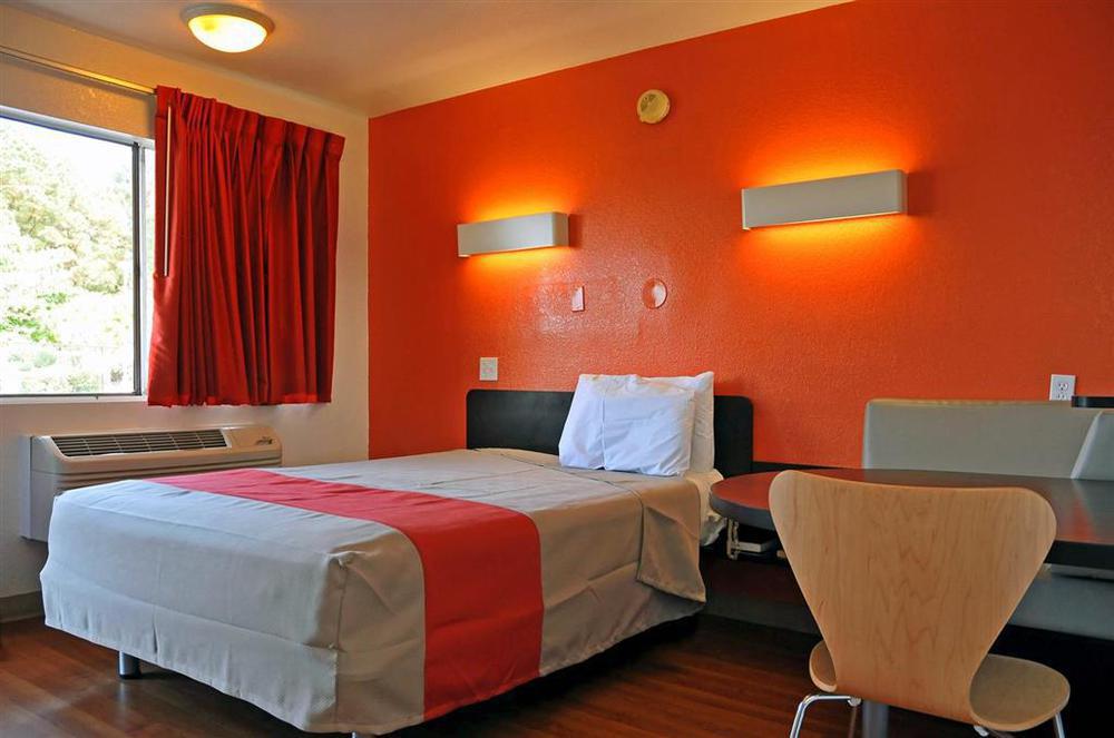 Rodeway Inn Montgomery Værelse billede